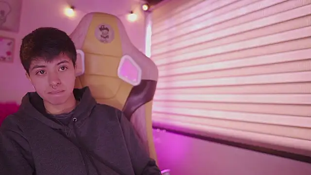 tommy blue online show from February 3, 2:55 pm