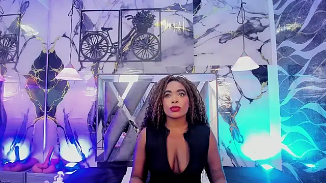 CandyMartinez  online show from May 22, 8:14 pm