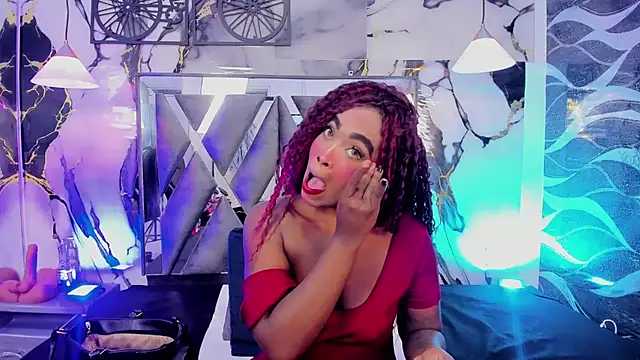 CandyMartinez  online show from June 1, 8:32 pm