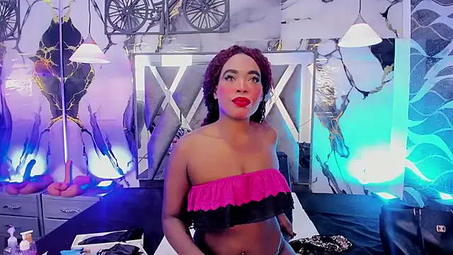 CandyMartinez  online show from June 3, 8:03 pm