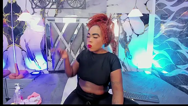 CandyMartinez  online show from July 13, 7:49 pm
