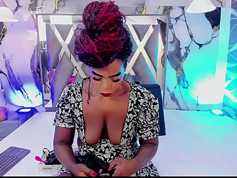 CandyMartinez  online show from August 3, 8:23 pm