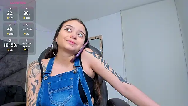 SaskiaGrendel online show from February 4, 12:05 am