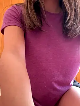 Snapshot of floooohv chatting on October 11, 8:18 pm floooohv online show from October 11, 8:18 pm