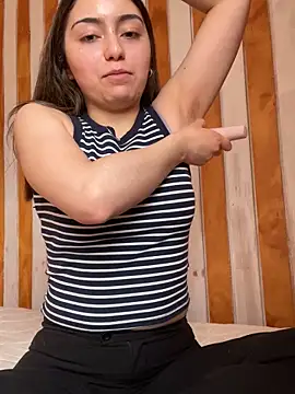 Snapshot of floooohv chatting on October 18, 9:59 pm floooohv online show from October 18, 9:59 pm