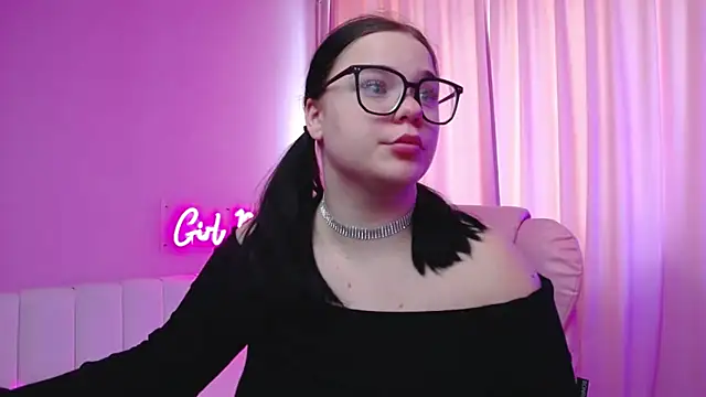 Eliss Shyyo online show from March 4, 7:41 am