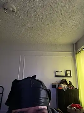 Nitobooy77 online show from May 23, 10:36 pm