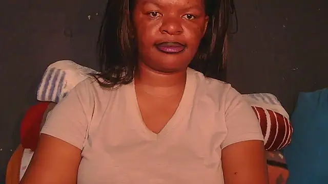 Snapshot of ebony_rose11 chatting on May 16, 12:59 pm ebony rose11 online show from May 16, 12:59 pm