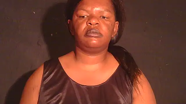 Snapshot of ebony_rose11 chatting on May 23, 1:44 am ebony rose11 online show from May 23, 1:44 am