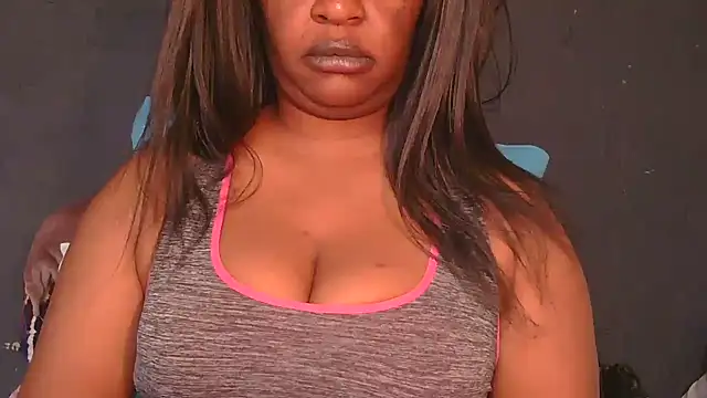 Snapshot of ebony_rose11 chatting on June 8, 6:47 am ebony rose11 online show from June 8, 6:47 am