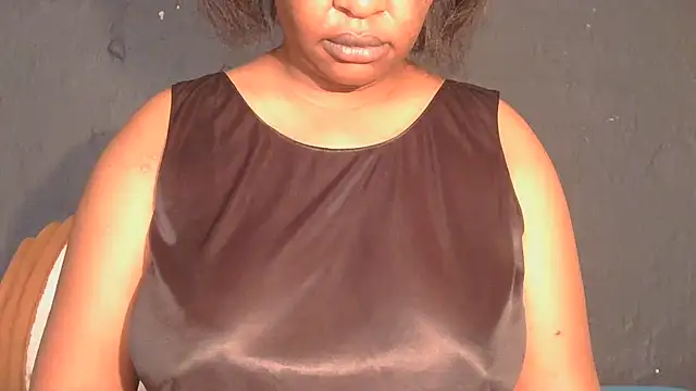 Snapshot of ebony_rose11 chatting on June 15, 6:37 am ebony rose11 online show from June 15, 6:37 am
