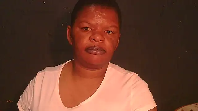 Snapshot of ebony_rose11 chatting on July 31, 11:37 pm ebony rose11 online show from July 31, 11:37 pm