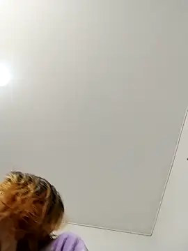 Snapshot of KratosAfroditacs chatting on October 23, 4:01 am KratosAfroditacs online show from October 23, 4:01 am