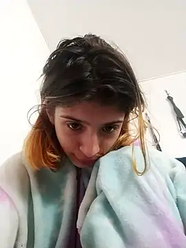 Snapshot of KratosAfroditacs chatting on November 19, 4:51 pm KratosAfroditacs online show from November 19, 4:51 pm