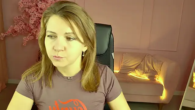 NicoleHitman online show from November 7, 5:18 am