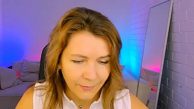 NicoleHitman online show from November 12, 9:21 am