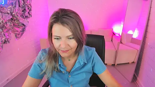 NicoleHitman online show from July 5, 1:18 pm