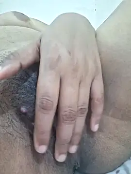 Snapshot of cute_nansi chatting on September 18, 2:02 am cute nansi online show from September 18, 2:02 am