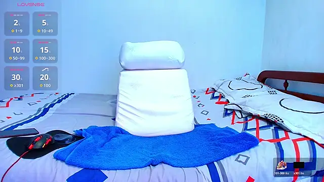 Snapshot of Kal_El_8 chatting on October 30, 10:10 pm Kal El 8 online show from October 30, 10:10 pm