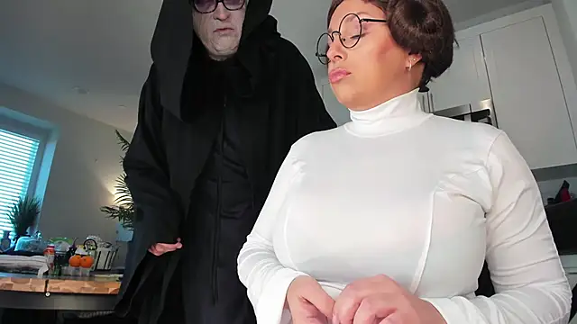 realtoxxxxmaria online show from October 30, 5:35 pm