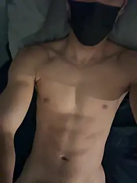 Snapshot of maxx777 chatting on March 10, 11:21 pm maxx777 online show from March 10, 11:21 pm