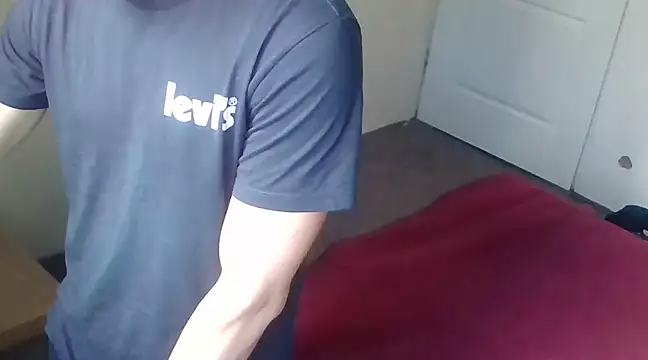 Snapshot of Enoch981 chatting on March 6, 10:41 am Enoch981 online show from March 6, 10:41 am