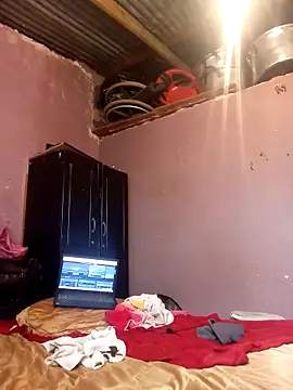 Latte1204 online show from March 7, 9:29 am