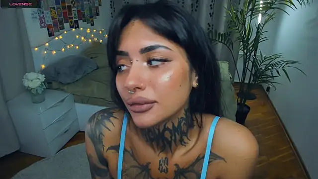 CharimgSabrina online show from November 29, 6:16 am