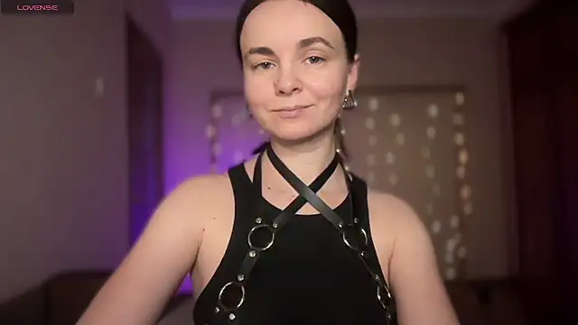 lanaloulou online show from October 25, 10:26 pm