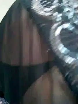 Snapshot of Sandra42 chatting on October 27, 10:08 am Sandra42 online show from October 27, 10:08 am