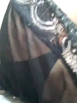 Snapshot of Sandra42 chatting on October 30, 2:40 pm Sandra42 online show from October 30, 2:40 pm