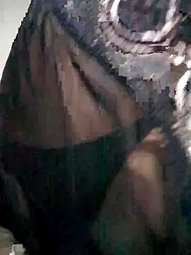 Snapshot of Sandra42 chatting on November 4, 11:48 pm Sandra42 online show from November 4, 11:48 pm