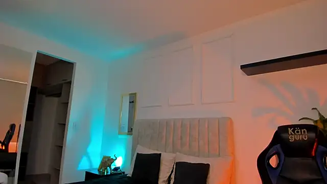 Snapshot of Sasha_rd chatting on June 6, 12:32 pm Sasha rd online show from June 6, 12:32 pm