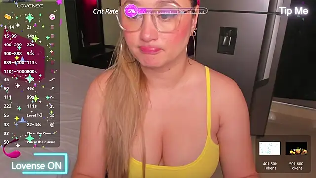 Snapshot of Shaday_sm1th chatting on January 20, 1:11 pm Shaday sm1th online show from January 20, 1:11 pm