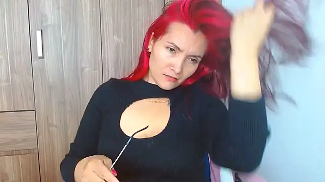 Snapshot of nanis_milf chatting on July 1, 2:40 pm nanis milf online show from July 1, 2:40 pm