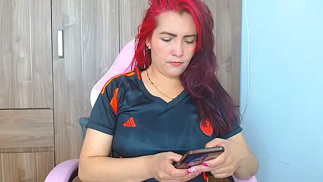 Snapshot of nanis_milf chatting on July 7, 2:43 pm nanis milf online show from July 7, 2:43 pm