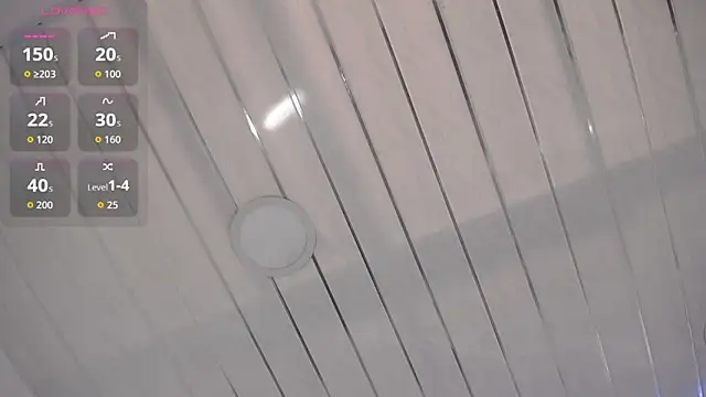 Cristal Velle online show from October 4, 12:36 pm