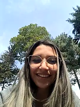 Isabella Varella online show from March 8, 7:42 pm