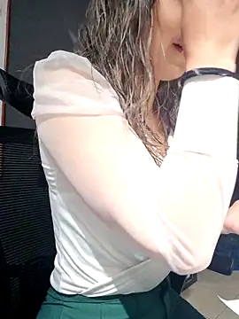 Isabella Varella online show from October 29, 12:29 pm