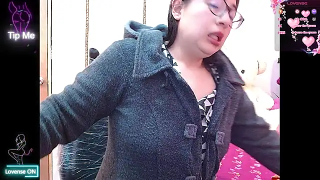 Anny  cute online show from March 12, 7:20 pm