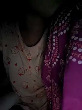 sexy-trisha1 online show from December 21, 8:05 pm