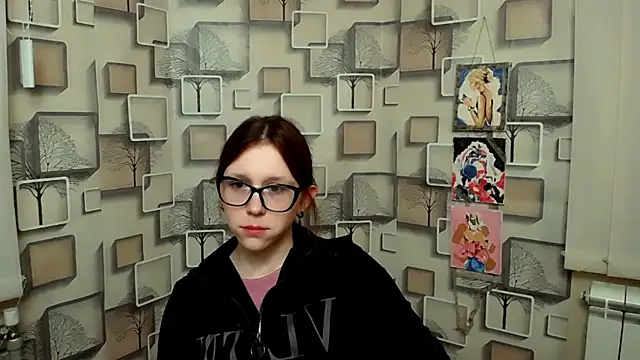 Snapshot of _MiraGold_ chatting on November 22, 7:29 am MiraGold online show from November 22, 7:29 am