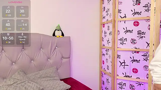 Devil AliceXo online show from November 25, 8:20 pm