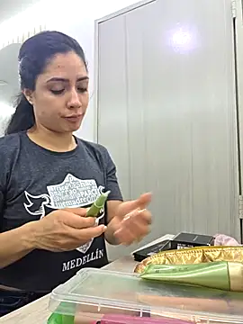 isabella winkler online show from March 12, 10:32 am