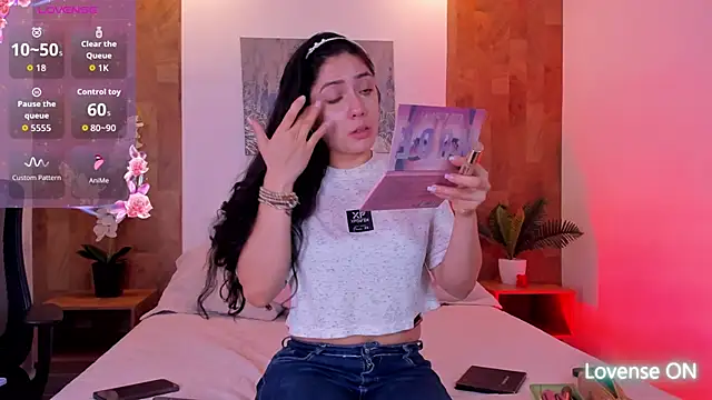 isabella winkler online show from May 2, 12:10 pm