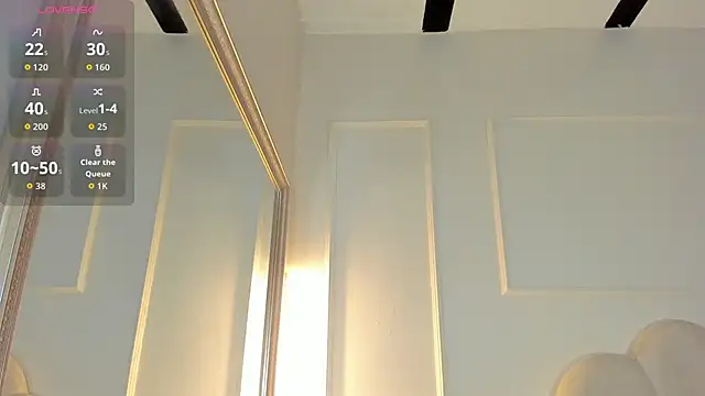 Snapshot of Candaceoweens chatting on November 13, 3:38 am Candaceoweens online show from November 13, 3:38 am