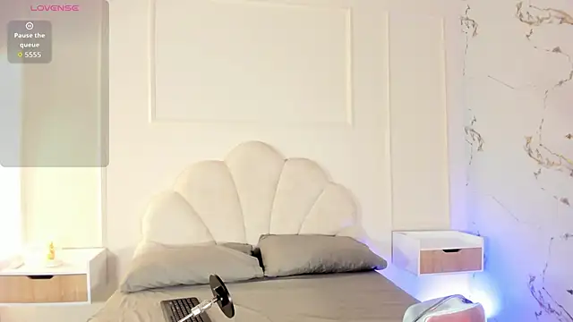 Snapshot of Candaceoweens chatting on November 20, 4:12 am Candaceoweens online show from November 20, 4:12 am