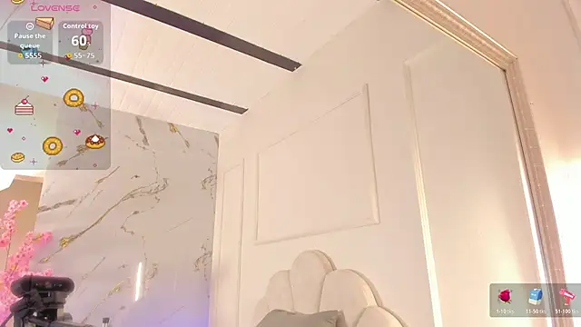 Candaceoweens online show from June 19, 3:44 am