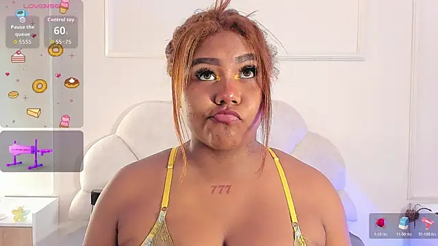 Candaceoweens online show from July 19, 3:54 am