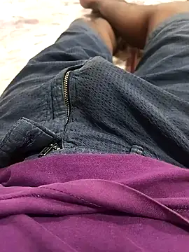 Snapshot of Tn_localboy69 chatting on March 14, 1:05 am Tn localboy69 online show from March 14, 1:05 am